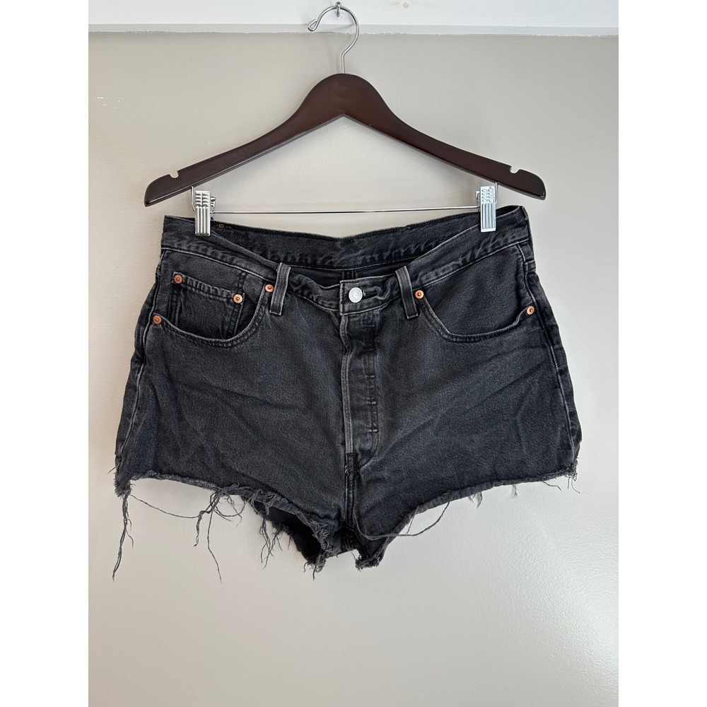 Levi's 501 Original Cut-Off Shorts Womens 32 Black EUC Frayed Hem Button‎ Fly